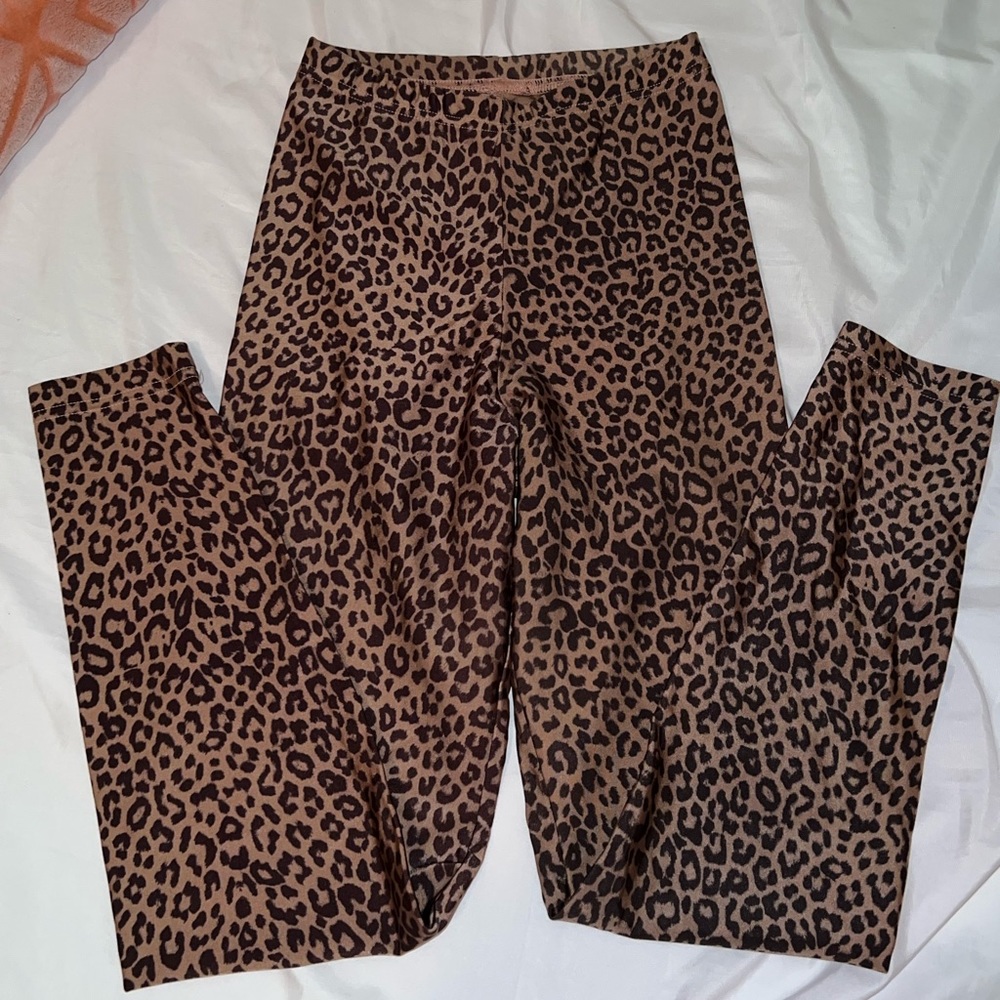 Animal print leggings